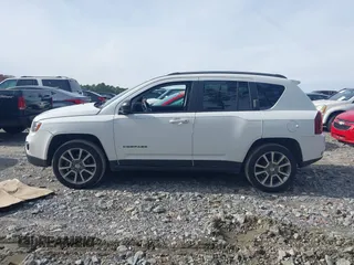 2017 Jeep Compass 75th Anniversary Edition with VIN 1C4NJDBB5HD127582, listed as a IAAI auction lot 41098124 with 83,564 mi miles. Bid and sale history available at carsss.com. Image 15.