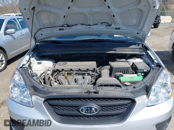 2009 Kia Rondo LX with VIN KNAFG529297274333, listed as a IAAI auction lot 41930091 with 45,960 mi miles. Bid and sale history available at carsss.com. Image 10.