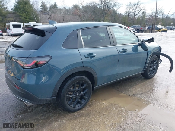 2023 Honda HR-V Sport with VIN 3CZRZ2H5XPM703566, listed as a IAAI auction lot 38586765 with 17,591 mi miles. Bid and sale history available at carsss.com. Image 4.