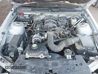 2007 Ford Mustang Deluxe with VIN 1ZVFT80N475199141, listed as a IAAI auction lot 41979242 with 243,967 mi miles and . Bid and sale history available at carsss.com. Image 10.
