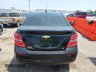 2018 Chevrolet Sonic LT z VIN 1G1JD5SH7J4119014, wystawiony jako IAAI lot #42320707 z przebiegiem 88 296 mil mil oraz . Historia ofert i sprzedaży dostępna na DreamBid. Obrazek 15.
