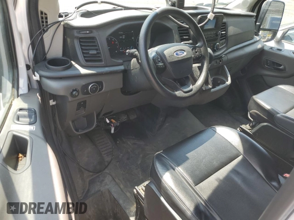 2021 Ford Transit Cargo z VIN 1FTBR1X82MKA08353, wystawiony jako Copart lot #58431105 z przebiegiem 100 195 mil mil oraz Szkoda całkowita • Salvage title. Historia ofert i sprzedaży dostępna na DreamBid. Obrazek 8.