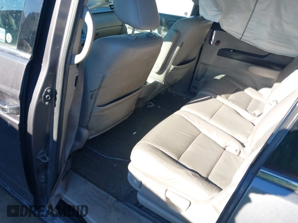 2015 Honda Odyssey Touring Elite with VIN 5FNRL5H98FB024958, listed as a IAAI auction lot 41361558 with 212,806 mi miles and . Bid and sale history available at DreamBid. Image 8.
