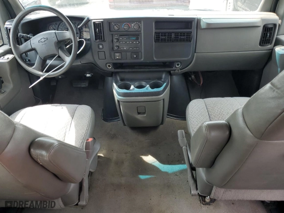 2007 Chevrolet Express Passenger with VIN 1GAHG39U171121199, listed as a Copart auction lot 51713744 with 150,064 mi miles and Salvage Title. Bid and sale history available at carsss.com. Image 8.