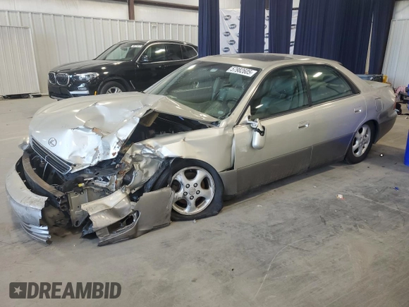 1999 Lexus ES 300 с VIN JT8BF28GXX0235471, выставлен на аукционе Copart как лот 57982605 с пробегом 187 958 миль миль и Списание • Salvage title. История ставок и продаж доступна на DreamBid. Изображение 1.