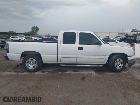 2005 Chevrolet Silverado 1500 with VIN 1GCEC10X15Z119570, listed as a IAAI auction lot 42153173 with Not Provided miles and . Bid and sale history available at DreamBid. Image 13.