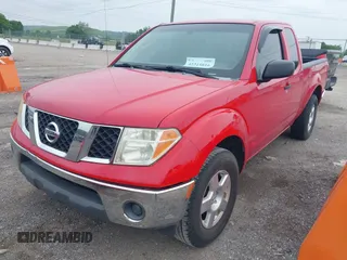 2008 Nissan Frontier SE z VIN 1N6AD06U78C418727, wystawiony jako IAAI lot #42215016 z przebiegiem 211 562 mil mil oraz . Historia ofert i sprzedaży dostępna na DreamBid. Obrazek 6.