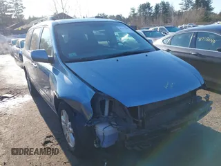 2007 Kia Sedona EX with VIN KNDMB233576140923, listed as a IAAI auction lot 41727204 with 166,077 mi miles. Bid and sale history available at carsss.com. Image 1.