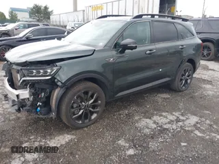 2022 Kia Sorento SX z VIN 5XYRKDLF9NG075953, wystawiony jako IAAI lot #40406528 z przebiegiem 100 146 mil mil oraz . Historia ofert i sprzedaży dostępna na DreamBid. Obrazek 17.