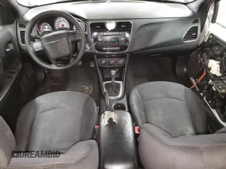 2013 Chrysler 200 LX with VIN 1C3CCBAB9DN761882, listed as a Copart auction lot 85113374 with 164,102 mi miles and Salvage Title. Bid and sale history available at carsss.com. Image 8.