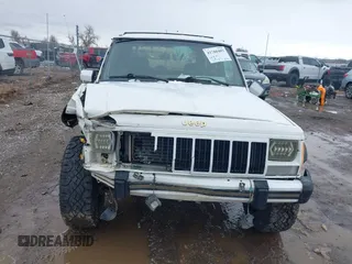 1990 Jeep Cherokee with VIN 1J4FJ78L0LL217723, listed as a IAAI auction lot 41788403 with 147,557 mi miles and . Bid and sale history available at DreamBid. Image 6.