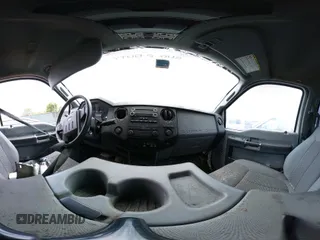2014 Ford F-250 XL z VIN 1FT7W2B65EEB76210, wystawiony jako IAAI lot #42494326 z przebiegiem Nie podano mil oraz . Historia ofert i sprzedaży dostępna na DreamBid. Obrazek 19.
