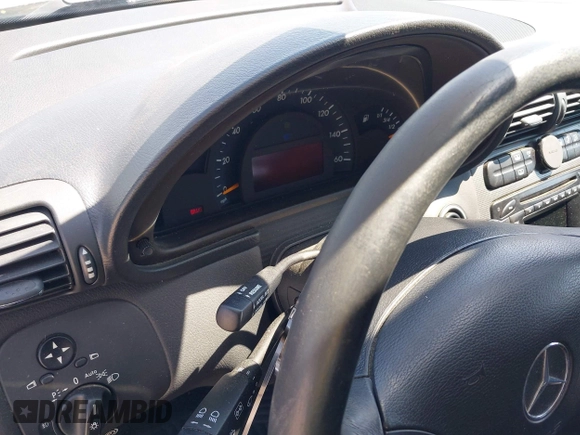 2001 Mercedes-Benz C 230/260/280/320 with VIN WDBRF61J41F104908, listed as a IAAI auction lot 42003924 with Not Provided miles and . Bid and sale history available at DreamBid. Image 7.