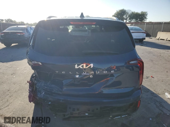 2024 Kia Telluride S with VIN 5XYP64GC3RG489652, listed as a Copart auction lot 61755995 with 9,479 mi miles and Salvage title. Bid and sale history available at DreamBid. Image 6.