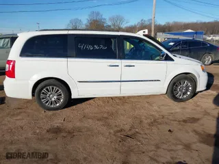 2016 Chrysler Town & Country Touring-L Anniversary Edition with VIN 2C4RC1CG4GR138010, listed as a IAAI auction lot 41463670 with 109,595 mi miles. Bid and sale history available at carsss.com. Image 13.