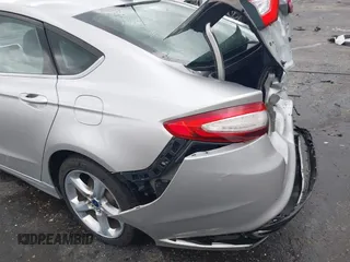2016 Ford Fusion SE with VIN 3FA6P0T92GR307623, listed as a IAAI auction lot 42201937 with 195,789 mi miles and . Bid and sale history available at DreamBid. Image 18.