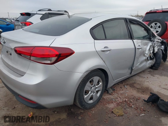 2018 Kia Forte LX with VIN 3KPFK4A73JE193261, listed as a IAAI auction lot 41645310 with 52,067 mi miles. Bid and sale history available at carsss.com. Image 4.