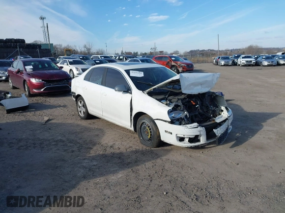 2008 Volkswagen Jetta SE with VIN 3VWRM71K38M023413, listed as a IAAI auction lot 41598150 with 155,922 mi miles and . Bid and sale history available at DreamBid. Image 1.