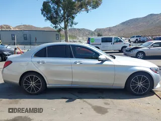 2020 Mercedes-Benz C 300 с VIN W1KWF8DB4LR579695, выставлен на аукционе IAAI как лот 42401232 с пробегом 76 765 миль миль и . История ставок и продаж доступна на DreamBid. Изображение 13.