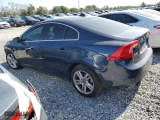 2015 Volvo S60 T5 Drive-E Premier with VIN YV140MFK8F2366989, listed as a Copart auction lot 52489475 with 29,442 mi miles and Salvage Title. Bid and sale history available at carsss.com. Image 2.
