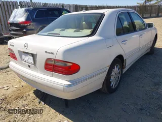 2002 Mercedes-Benz E-Class with VIN WDBJF82JX2X072291, listed as a IAAI auction lot 41754115 with 183,323 mi miles. Bid and sale history available at carsss.com. Image 4.