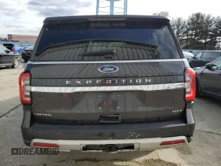 2022 Ford Expedition Max Limited with VIN 1FMJK2AT6NEA67226, listed as a Copart auction lot 44375595 with 24,685 mi miles and Clean title. Bid and sale history available at DreamBid. Image 6.