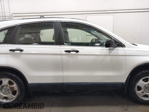 2008 Honda CR-V LX z VIN JHLRE48328C075617, wystawiony jako IAAI lot #41964725 z przebiegiem 233 100 mil mil oraz . Historia ofert i sprzedaży dostępna na DreamBid. Obrazek 14.