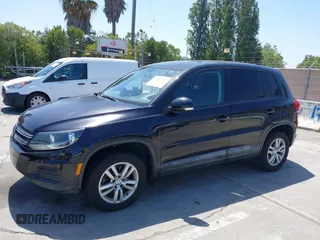 2013 Volkswagen Tiguan SE with VIN WVGAV7AXXDW542019, listed as a IAAI auction lot 42482696 with 193,383 mi miles and . Bid and sale history available at DreamBid. Image 6.