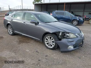 2012 Lexus ES with VIN JTHBK1EGXC2507946, listed as a IAAI auction lot 41718993 with 204,825 mi miles. Bid and sale history available at carsss.com. Image 1.