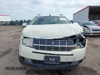2007 Lincoln MKX with VIN 2LMDU68CX7BJ20050, listed as a IAAI auction lot 42121468 with 78,794 mi miles and . Bid and sale history available at DreamBid. Image 12.