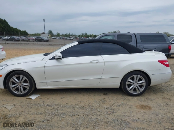 2011 Mercedes-Benz E-Class E 350 with VIN WDDKK5GF6BF055360, listed as a IAAI auction lot 42007061 with 99,238 mi miles. Bid and sale history available at carsss.com. Image 14.
