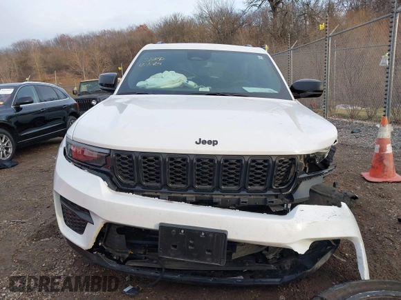 2023 Jeep Grand Cherokee Laredo with VIN 1C4RJHAG6PC620620, listed as a IAAI auction lot 41086775 with 17,882 mi miles and . Bid and sale history available at DreamBid. Image 13.