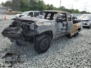 2017 Toyota Tacoma SR5 with VIN 5TFSZ5AN7HX072838, listed as a Copart auction lot 54392085 with Not provided miles and Salvage title. Bid and sale history available at DreamBid. Image 1.