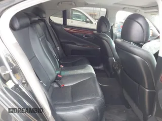 2010 Lexus LS 460 with VIN JTHBL5EF2A5101263, listed as a IAAI auction lot 42094168 with 264,870 mi miles and . Bid and sale history available at DreamBid. Image 8.