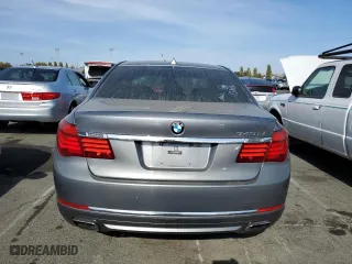 2013 BMW 7 Series 740Li with VIN WBAYE4C59DD137050, listed as a Copart auction lot 71686644 with 140,685 mi miles and Clean Title. Bid and sale history available at carsss.com. Image 6.