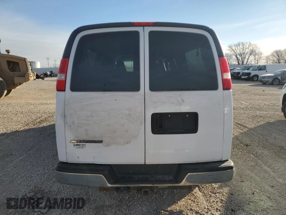 2017 Chevrolet Express Passenger LT z VIN 1GAZGPFF6H1147784, wystawiony jako Copart lot #84001734 z przebiegiem 237 613 mil mil oraz Czysty tytuł • Clean title. Historia ofert i sprzedaży dostępna na DreamBid. Obrazek 6.