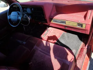 1994 Dodge Dakota z VIN 1B7GG26X3RS605626, wystawiony jako Copart lot #75293854 z przebiegiem 159 432 mil mil oraz Szkoda całkowita • Salvage title. Historia ofert i sprzedaży dostępna na DreamBid. Obrazek 8.