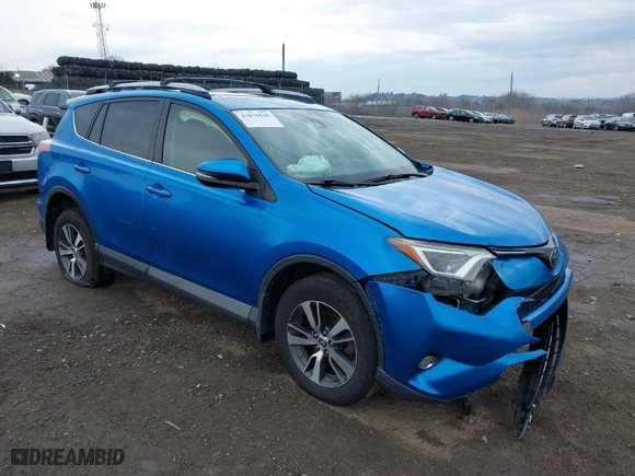 2017 Toyota RAV4 XLE with VIN JTMRFREV8HJ117393, listed as a IAAI auction lot 41676036 with 176,027 mi miles. Bid and sale history available at carsss.com. Image 1.