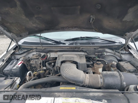 2000 Ford Expedition XLT with VIN 1FMPU16L7YLA54864, listed as a IAAI auction lot 41729630 with 187,444 mi miles and . Bid and sale history available at DreamBid. Image 10.