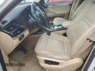 2011 BMW X5 35i z VIN 5UXZV4C54BL402434, wystawiony jako Copart lot #52797515 z przebiegiem 181 109 mil mil oraz Czysty tytuł • Clean title. Historia ofert i sprzedaży dostępna na DreamBid. Obrazek 7.
