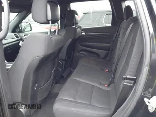 2018 Jeep Grand Cherokee Laredo E z VIN 1C4RJEAG1JC275535, wystawiony jako IAAI lot #41120357 z przebiegiem 108 109 mil mil oraz . Historia ofert i sprzedaży dostępna na DreamBid. Obrazek 8.