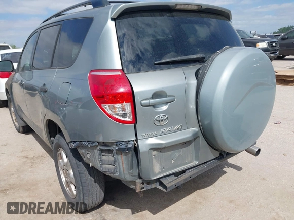 2006 Toyota RAV4 with VIN JTMZD33V465012863, listed as a IAAI auction lot 42025308 with 185,329 mi miles. Bid and sale history available at carsss.com. Image 6.