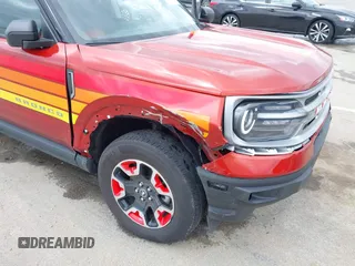 2024 Ford Bronco z VIN 3FMCR9K69RRF45079, wystawiony jako IAAI lot #42009210 z przebiegiem 3 267 mil mil oraz . Historia ofert i sprzedaży dostępna na DreamBid. Obrazek 6.