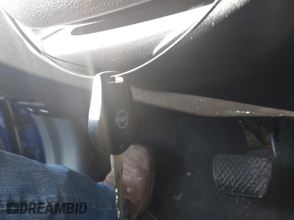 2015 Nissan Note S with VIN 3N1CE2CP2FL357472, listed as a IAAI auction lot 41215110 with 104,091 mi miles and . Bid and sale history available at DreamBid. Image 11.
