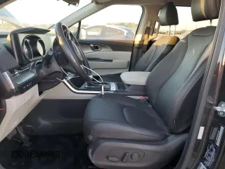 2024 Kia Carnival LX with VIN KNDNB4H34R6372151, listed as a Copart auction lot 76186714 with 0 mi miles and Non Repairable. Bid and sale history available at carsss.com. Image 7.