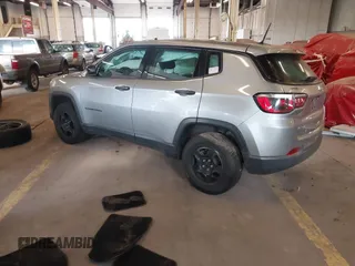 2018 Jeep Compass Sport z VIN 3C4NJDAB6JT179613, wystawiony jako IAAI lot #41893360 z przebiegiem 72 846 mil mil oraz . Historia ofert i sprzedaży dostępna na DreamBid. Obrazek 3.