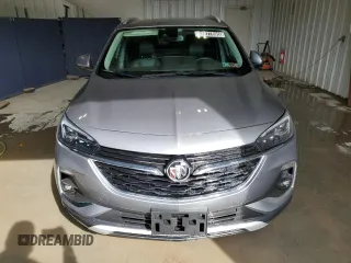 2020 Buick Encore GX Essence z VIN KL4MMFSL4LB095343, wystawiony jako Copart lot #47277695 z przebiegiem 135 502 mil mil oraz Czysty tytuł • Clean title. Historia ofert i sprzedaży dostępna na DreamBid. Obrazek 5.