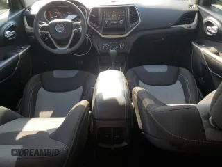 2018 Jeep Cherokee Latitude with VIN 1C4PJLCB1JD537318, listed as a Copart auction lot 50193055 with 90,960 mi miles and Salvage title. Bid and sale history available at DreamBid. Image 8.