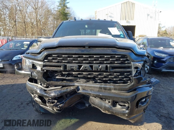 2024 Ram 2500 Big Horn with VIN 3C6UR5DJ9RG269153, listed as a IAAI auction lot 41777937 with 25,060 mi miles. Bid and sale history available at carsss.com. Image 12.