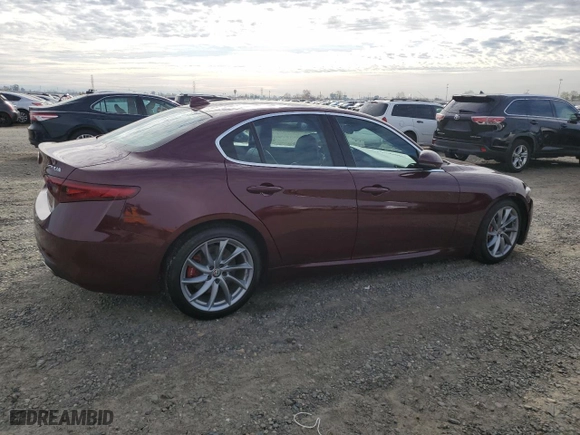 2019 Alfa Romeo Giulia with VIN ZARFAMAN7K7609661, listed as a Copart auction lot 49007875 with 36,580 mi miles and Salvage Title. Bid and sale history available at carsss.com. Image 3.